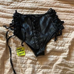 Rave bottoms black